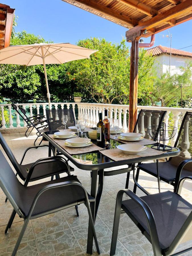 Casa Lia-Beach Front Villa Nea Kallikrateia Eksteriør bilde