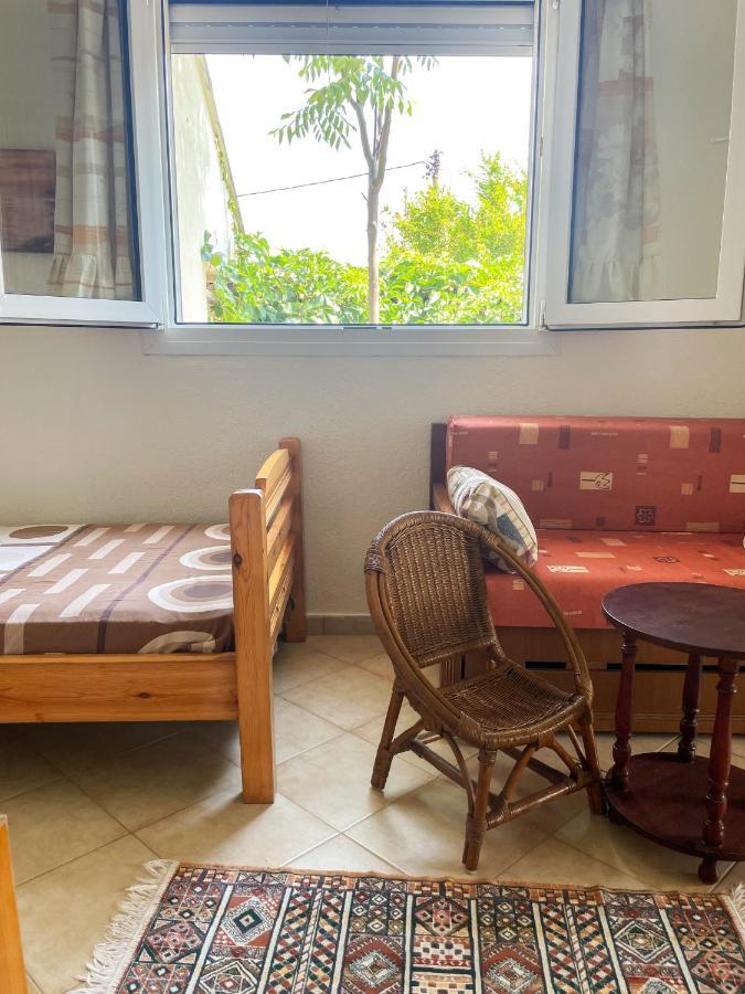 Casa Lia-Beach Front Villa Nea Kallikrateia Eksteriør bilde