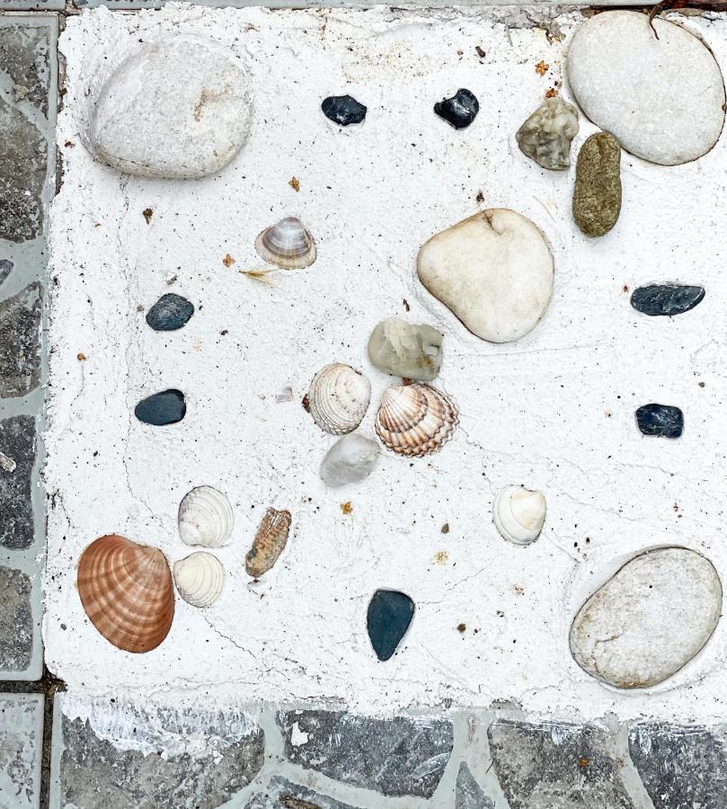 Casa Lia-Beach Front Villa Nea Kallikrateia Eksteriør bilde