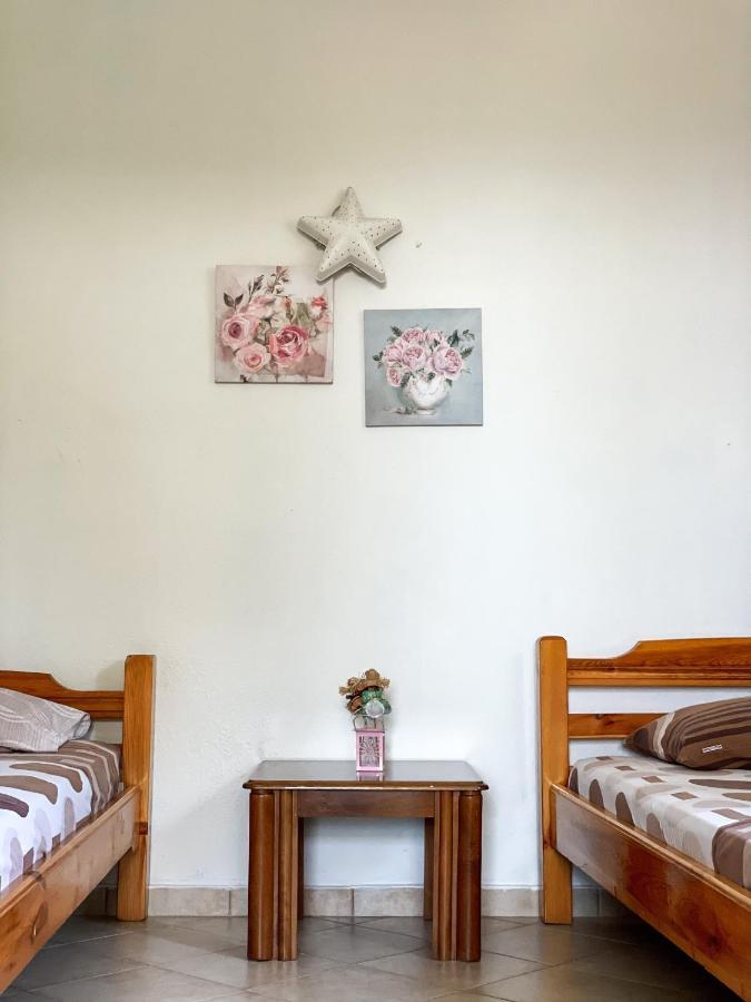 Casa Lia-Beach Front Villa Nea Kallikrateia Eksteriør bilde